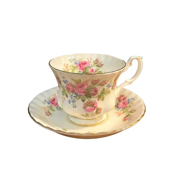 VINTAGE ROYAL ALBERT TEACUP AND SAUCER - MOSS ROSE - Picture 1 of 9